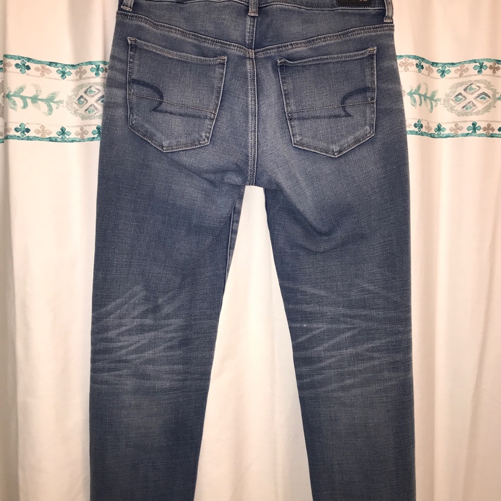 Cute slightly cropped jeans!